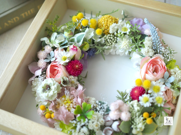 {個人化週年紀念◎生日/結婚禮物} 相框附留言卡和永不凋謝的人造花環 第7張的照片