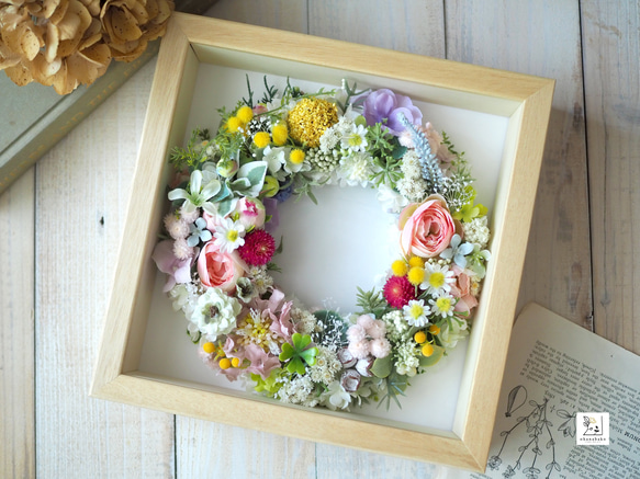 {個人化週年紀念◎生日/結婚禮物} 相框附留言卡和永不凋謝的人造花環 第3張的照片