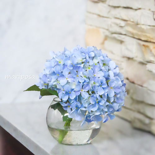 紫陽花・清楚な淡いブルーのモネ色紫陽花・まるで本物の様な紫陽花