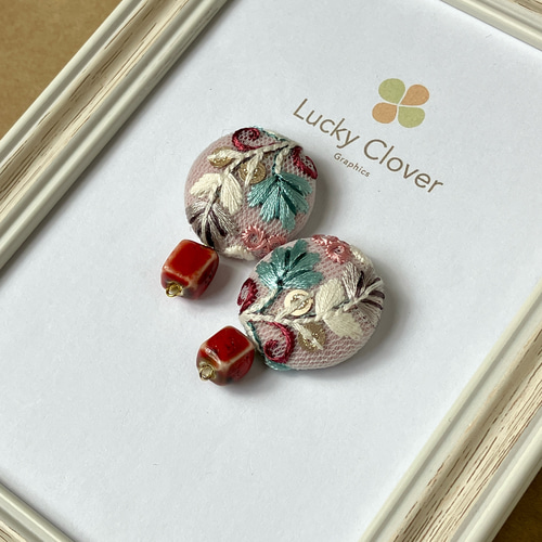 紫 花 ビジュー ボタン 刺繍リボン イヤリング ピアス ヴィンテージ 赤