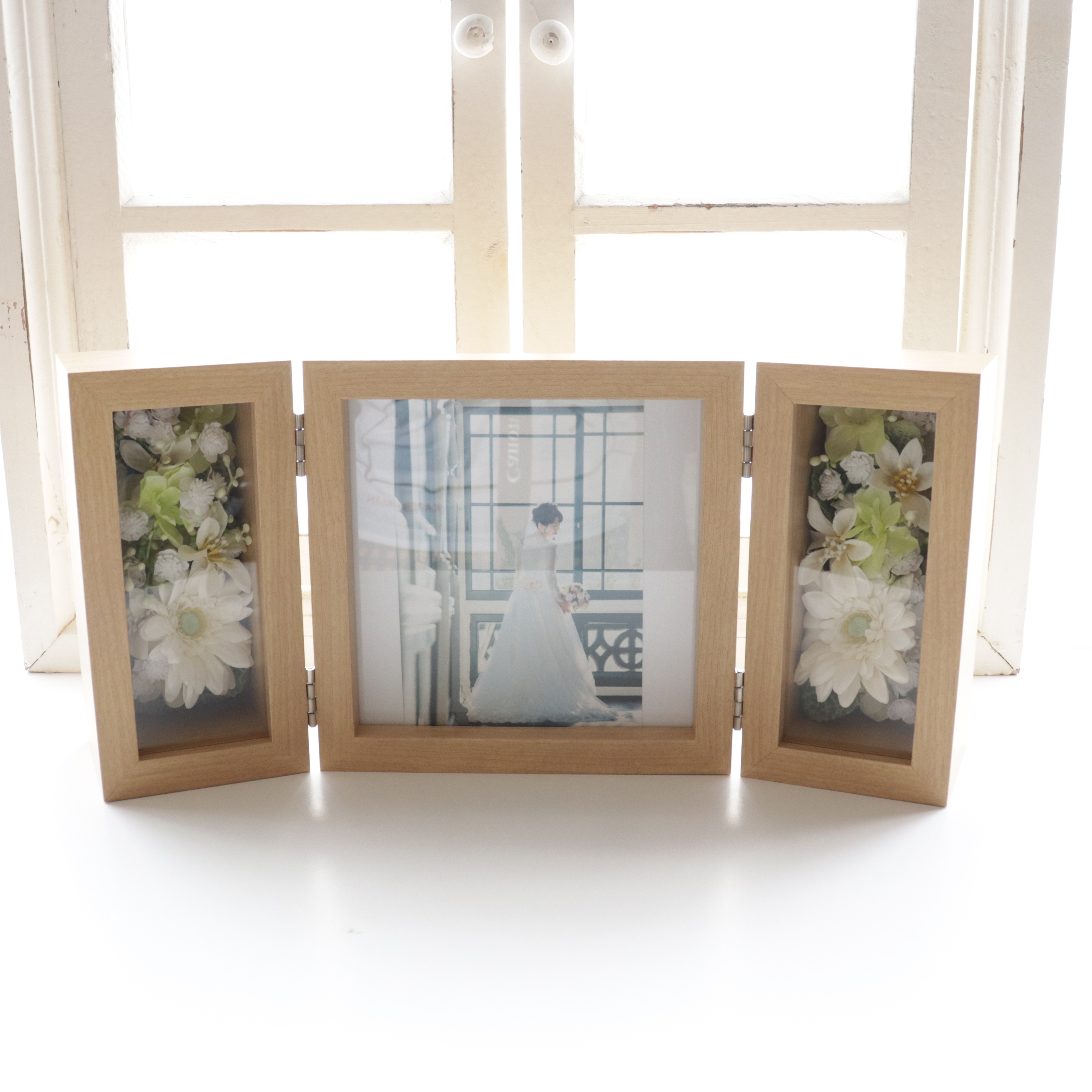 【送料込み】　フォトフレーム両開き版　ガーベラ（北海道・沖縄のみ別途送料）