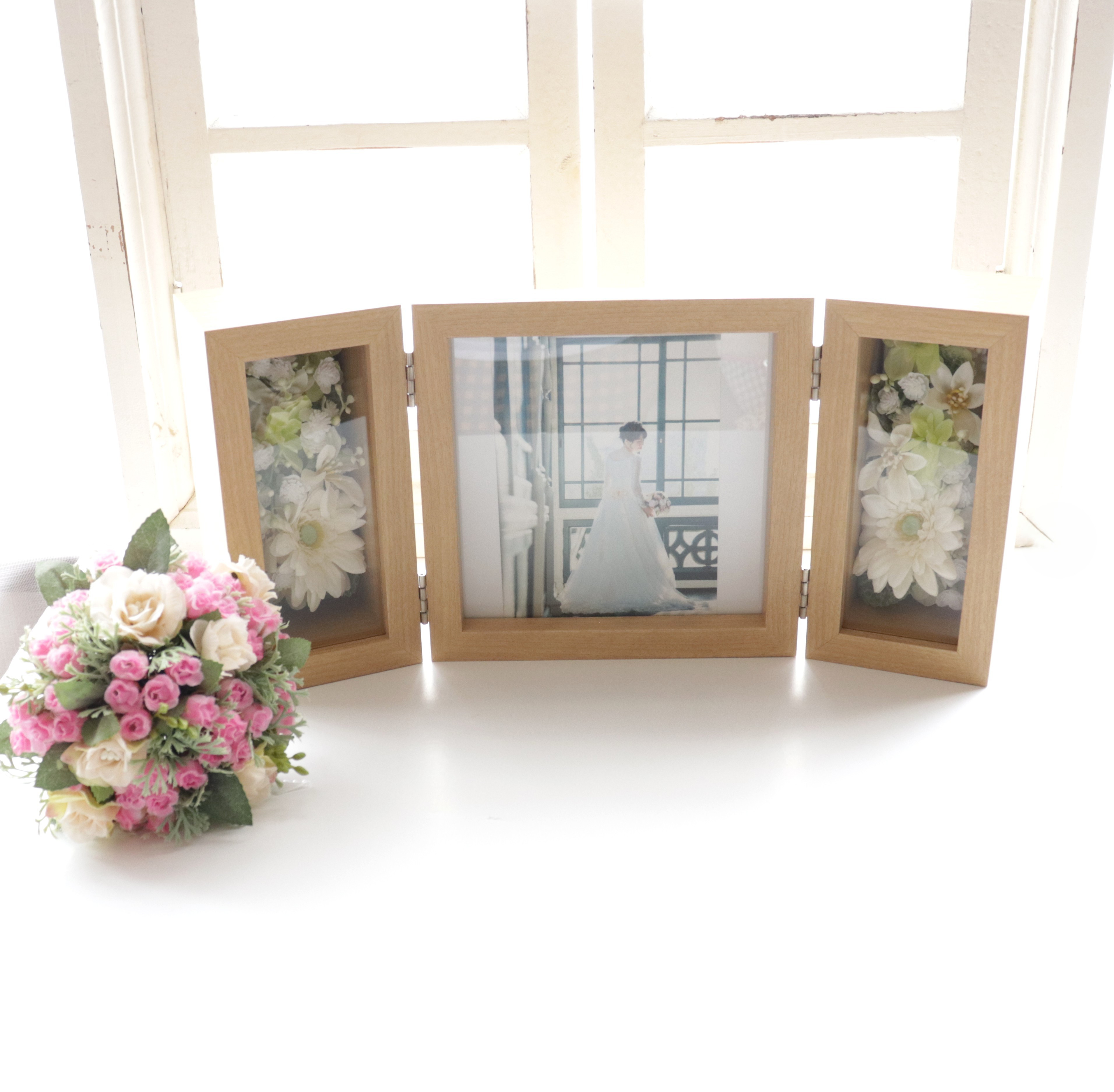 【送料込み】　フォトフレーム両開き版　ガーベラ（北海道・沖縄のみ別途送料）