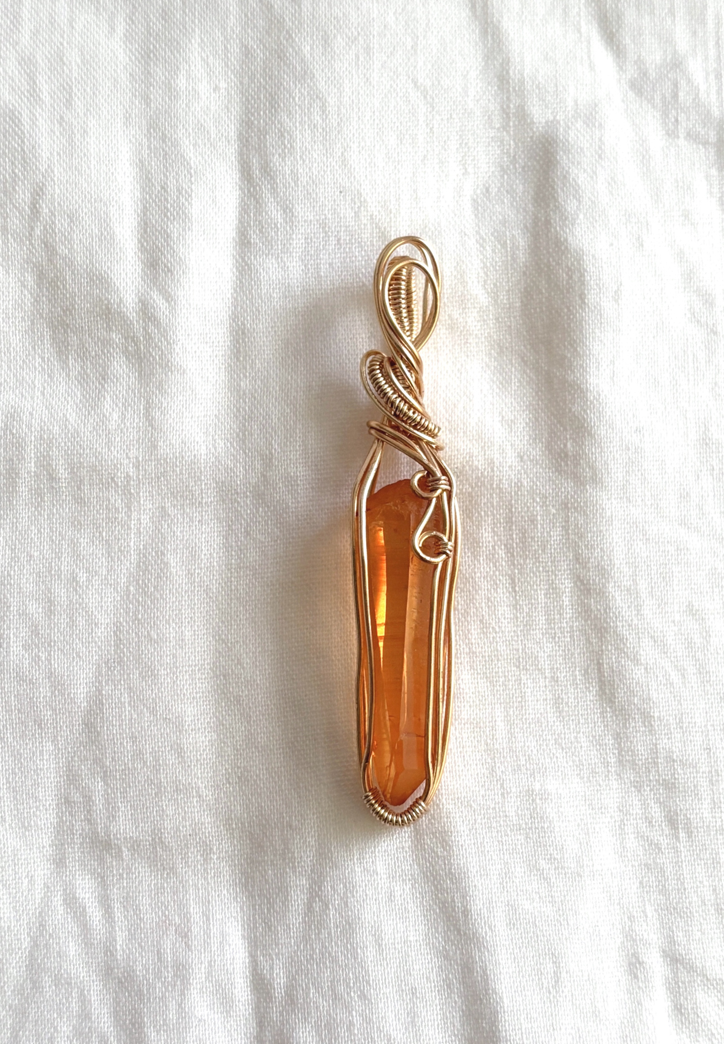 オレンジレムリアンシード 水晶 ワイヤーアクセサリー 天然石アクセサリー ペンダントトップ