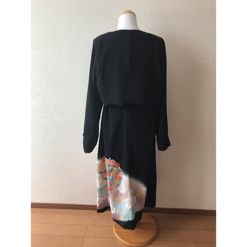留袖リメイクワンピース❣️ 花刺繍　着丈118 118☆黒留袖☆着物リメイク☆ワンピース&ボレロ☆L☆一点物