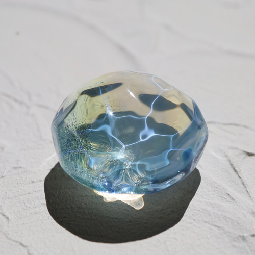 八彩のしずく ～ 八角形のリラックスガラス玉（波紋・水面模様