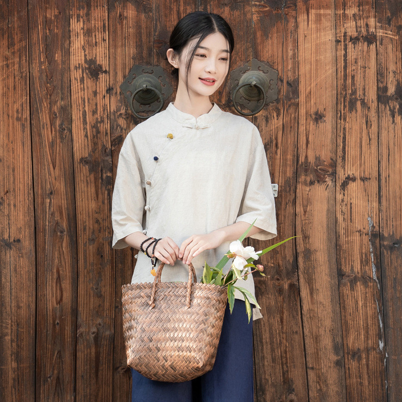 送料無料 夏新作レディース ナチュラルシャツ 立領デザイン 麻混ブラウス カジュアルトップス 盤釦仕様 麻色 8204