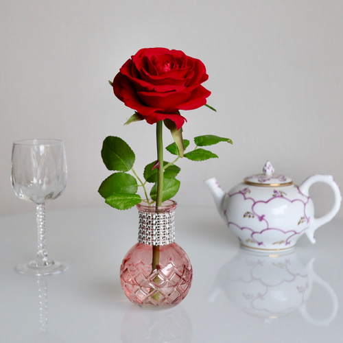 大人気✨赤バラプリザ＆アーティフィシャルアレンジメント✨ラッピングのまま飾れます ずっと咲いてる》赤い薔薇の一輪アレンジ/アーティフィシャル
