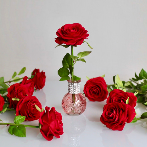 ずっと咲いてる》赤い薔薇の一輪アレンジ/アーティフィシャルフラワー