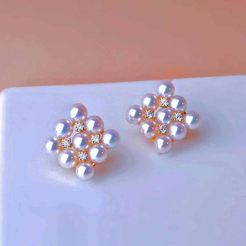 【La Corser】18Kゴールド 天然 日本製 4-4.5mm アコヤ真珠 海水 ラウンドパール イヤリング ダイヤモンドデ