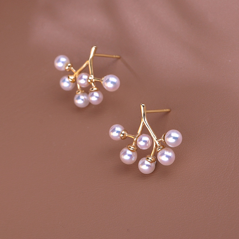 【La Corser】18Kゴールド 日本製 4-4.5mm アコヤ真珠 丸型 イヤリング 極上輝き ミニ スモール シーパール