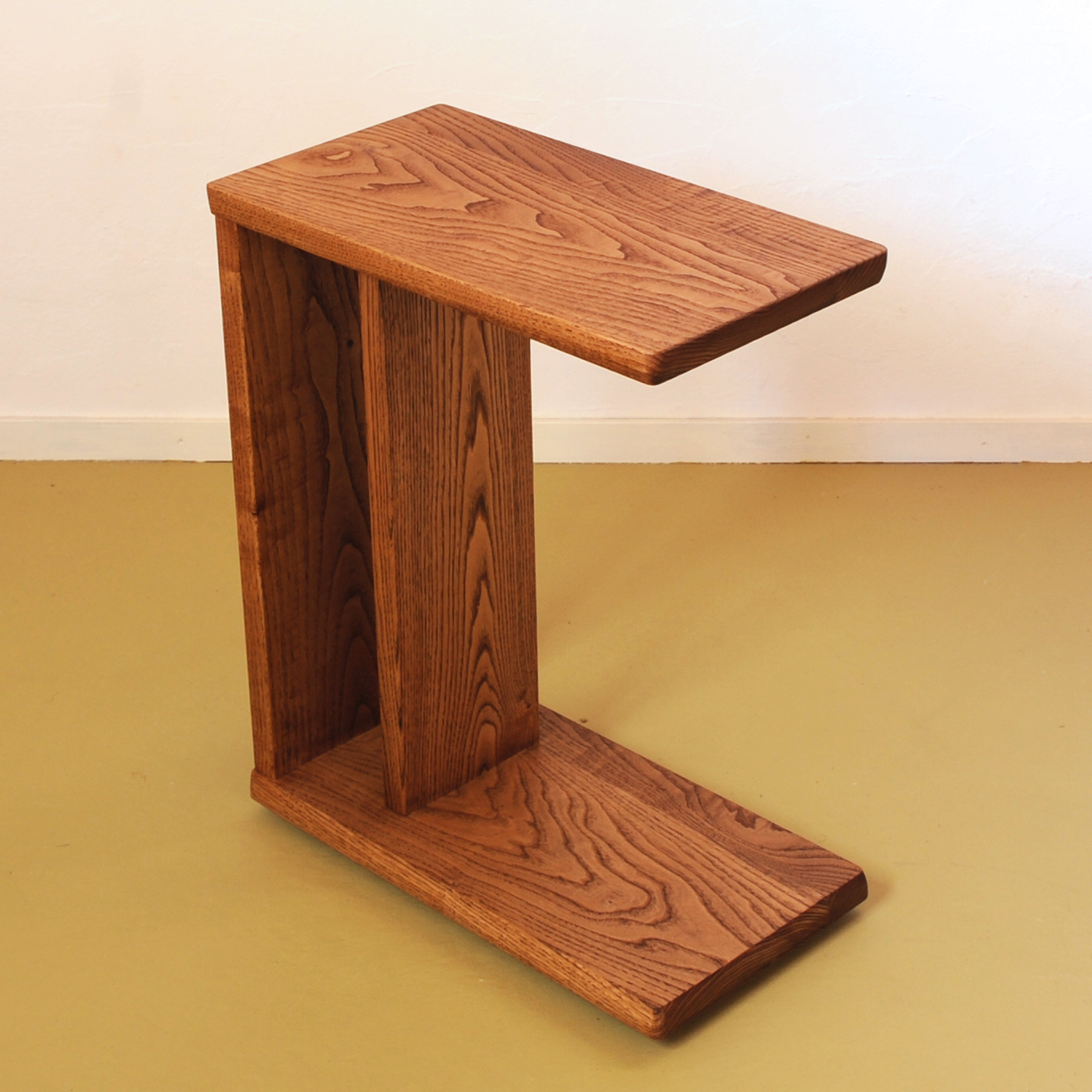 サイドテーブル低床式キャスター付きLBR｜高さ54(クリ・着色オイル)寝室ベッドサイド・リビング・ソファーでティータイム