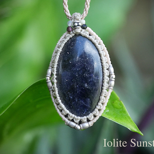 星屑の夜空☆アイオライトサンストーン マクラメネックレス2013
