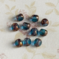 【6x4㍉ 20個】3面ビーズ＊ブルー＆カッパー＊チェコビーズ 2枚目の画像