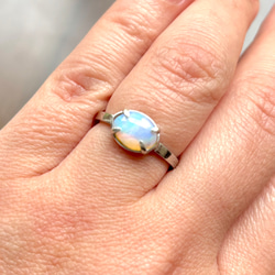1.3ct セミクリスタルオパール シルバーリング 3枚目の画像