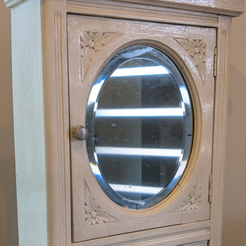 クリーム色のウッドキャビネット フランスアンティーク カントリー