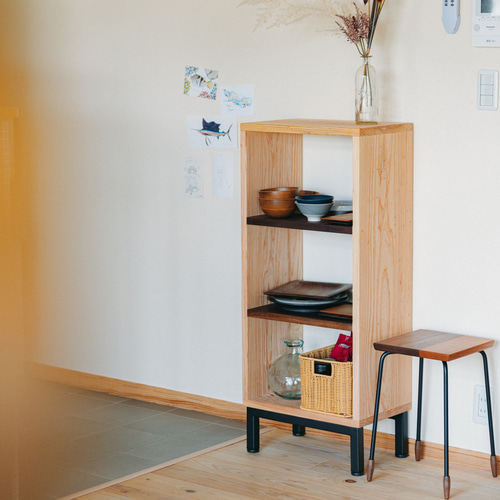 Tana603 脚あり《サイズオーダー可》無垢材×鉄脚のシンプル棚｜高さ