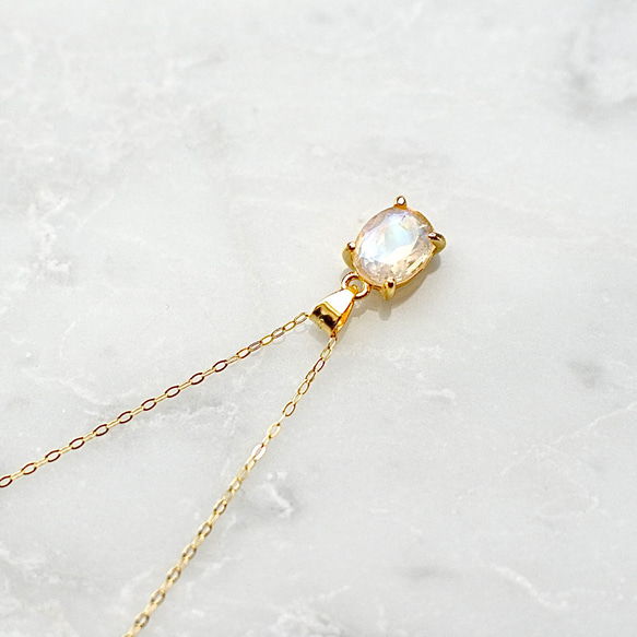 宝石質レインボームーンストーンのオーバルファセットカットネックレス☆ゴールド 5枚目の画像