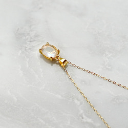 宝石質レインボームーンストーンのオーバルファセットカットネックレス☆ゴールド 6枚目の画像