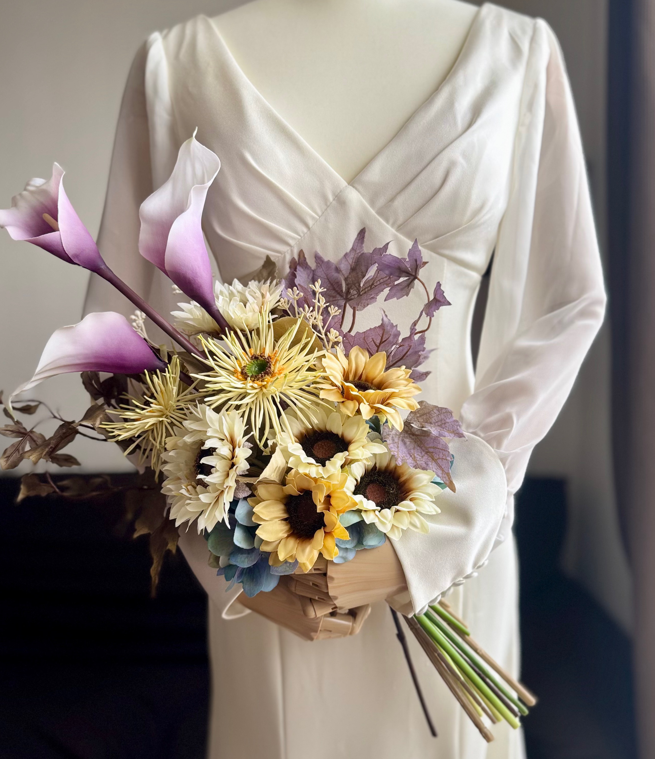 ウェディングブーケ　アーティフィシャルフラワー　ひまわり　夏ブーケ　purple×yellow×blue
