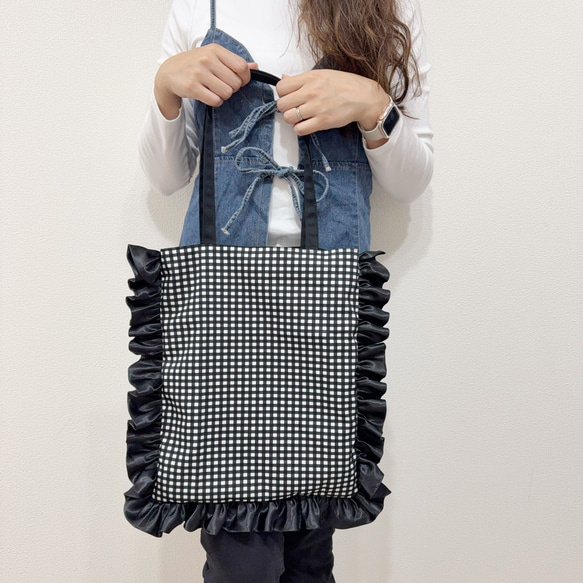 THOM BROWNE インタロックミティアムツルトトハック 【関税込】 Thom Browne インターロック ミディアム ツール トートバッグ
