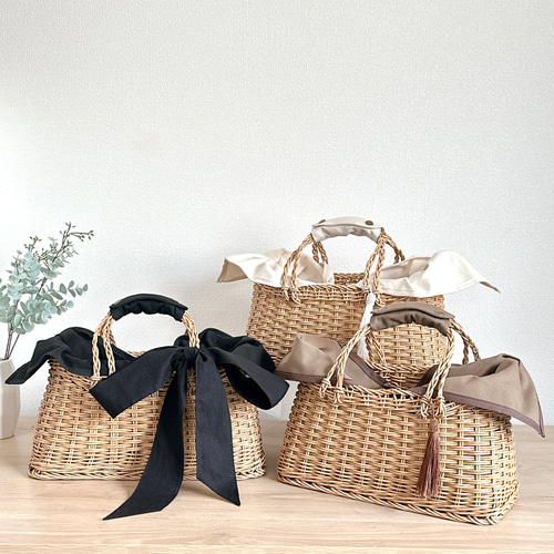 さくらさん専用です。【新品未使用】カゴ風バッグ　生成り×ブラック さくらさん専用です。【新品未使用】カゴ風バッグ 生成り