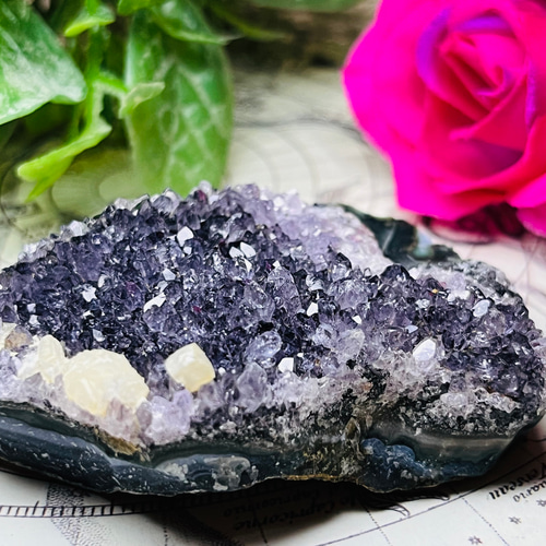 カルサイト共生 ギャラクシー ブラックアメジスト クラスター