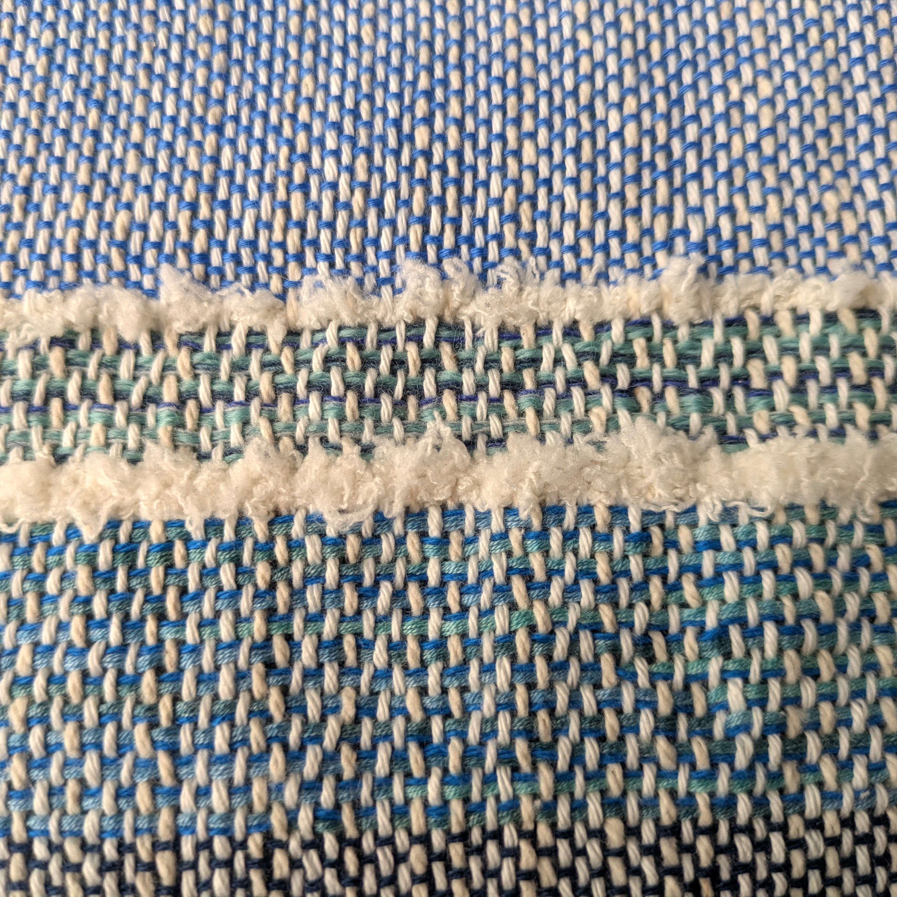 手織り布のバッグ    さわやかブルー系　夏　ランチタイムに持っていきたい　一点もの