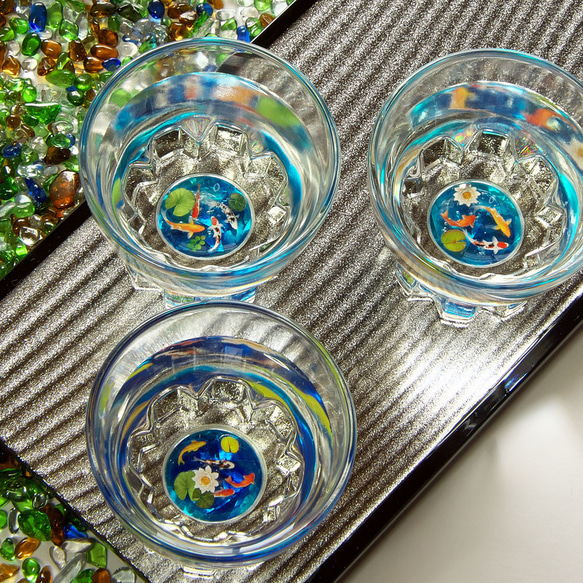 池の鯉盃－蓮池 1枚目の画像