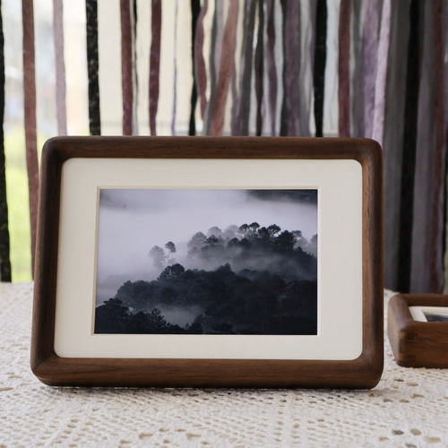 縦横自由】無垢材写真立て｜ウォールナット/チーク製｜スタンド&ハング