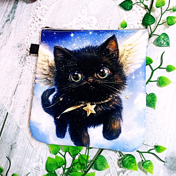 ラウンド底ふんわりファスナーポーチ 黒猫天使ちゃん♡ 1枚目の画像