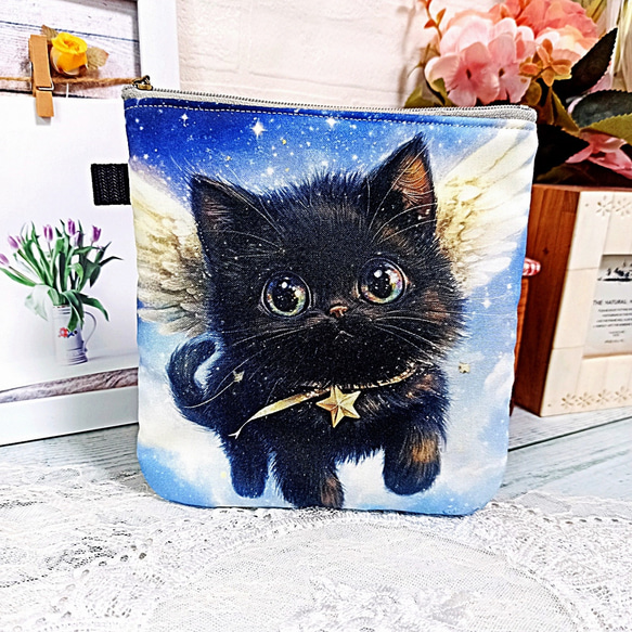 ラウンド底ふんわりファスナーポーチ 黒猫天使ちゃん♡ 4枚目の画像