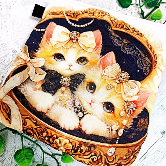 ラウンド底ふんわりファスナーポーチ おしゃれツインにゃんこ♡ 6枚目の画像