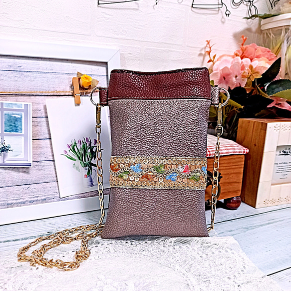 バイカラー フェイクレザー インド刺繍リボン スマホショルダー 4枚目の画像