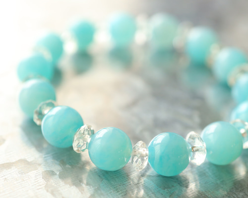 ☆プレミアムブレス☆…☆アイスアマゾナイト：10ミリ＆水晶☆…☆天然石