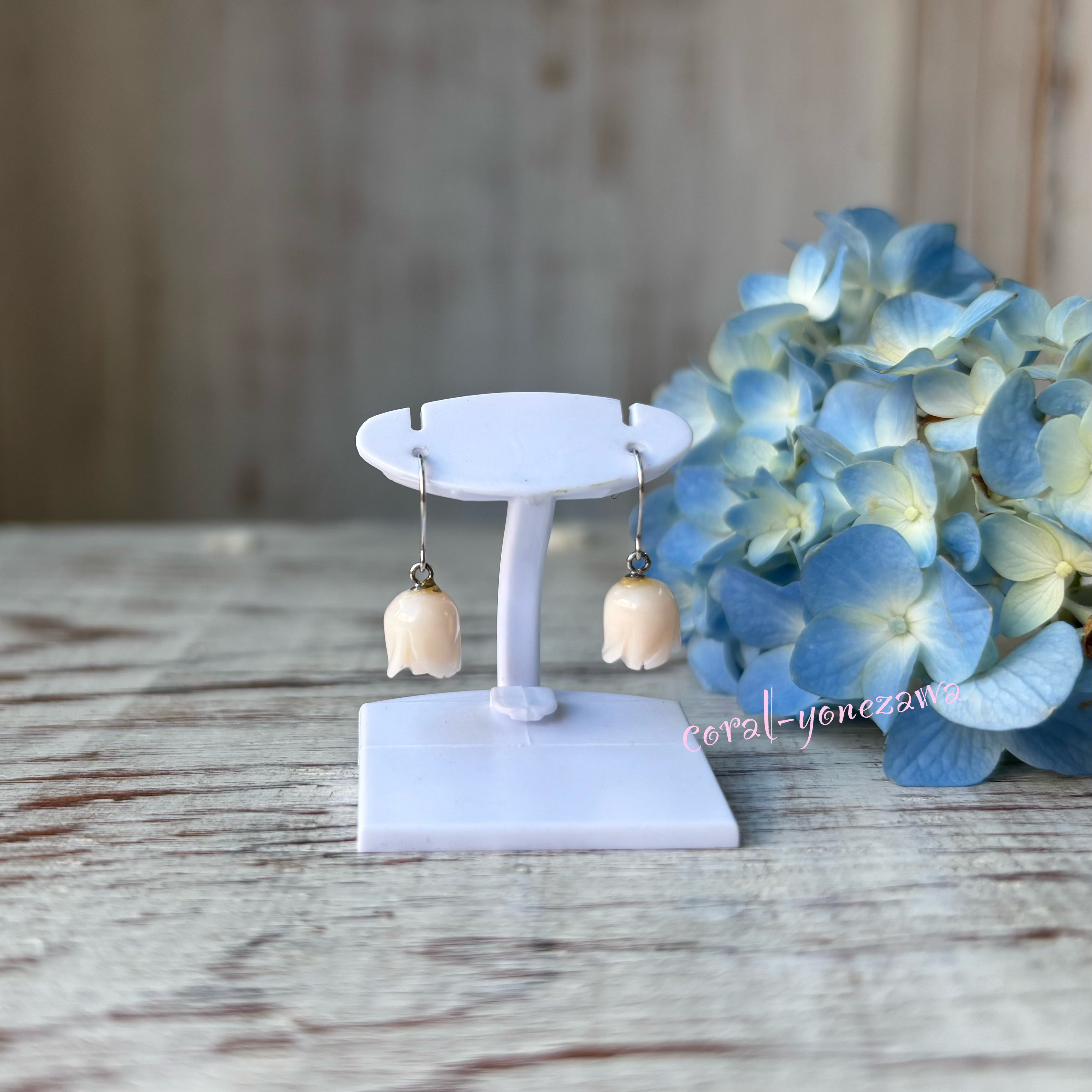 ピアスk14ＷG.薄ぴんくの珊瑚【アクセサリー】