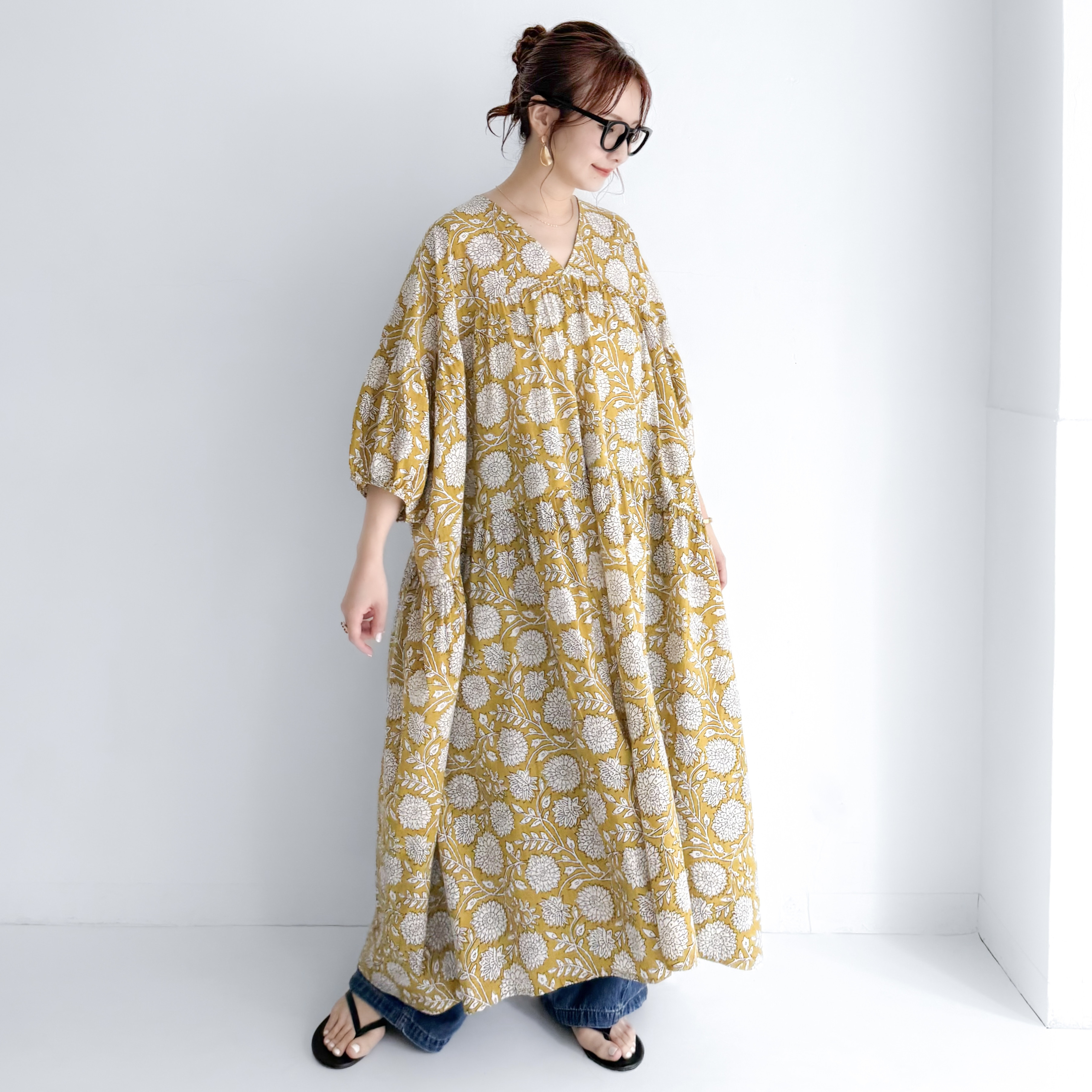 インド綿 たっぷり身幅 Vネック ギャザー ワンピース〔マスタード〕