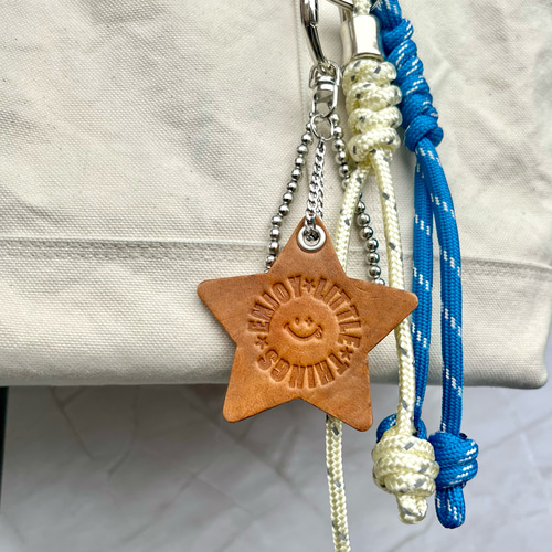星のレザー パラコードバッグチャーム じゃらじゃらバッグ