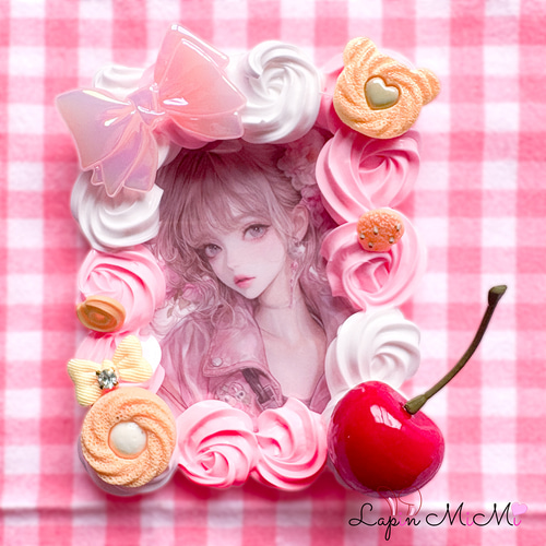 purin様♡ホイップデコケース 白 ピンク いちごミルク ホイップデコ 硬質トレカケース B8