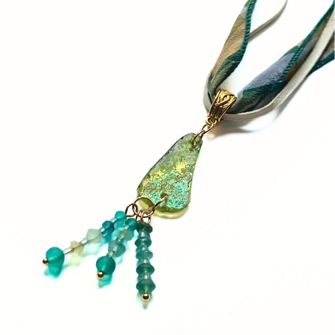 レアローマングラスネックレス