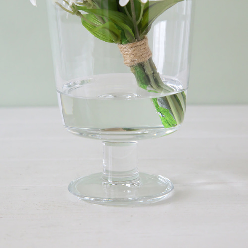 すずらんとライラックのゴブレットウォーターアレンジ【受注制作