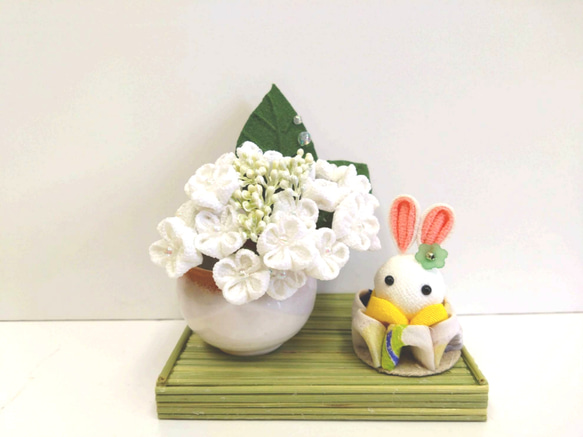 紫陽花　がくあじさい　うさぎ　つまみ細工 1枚目の画像