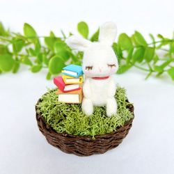 ピンクもも様　うさぎ羊毛フェルトおてて付き 06d4455c25b1ec65d6f9a622af6978