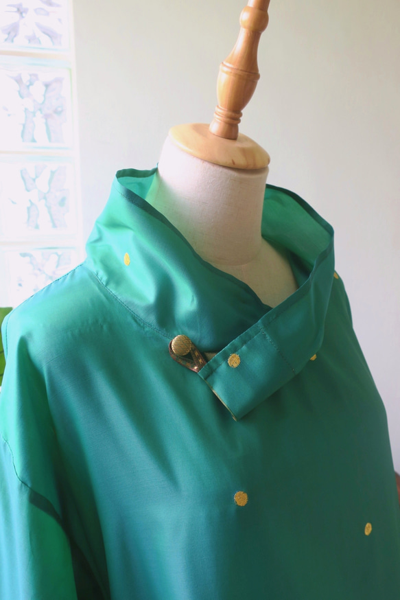 【インド/サリー】訳ありでお得！・えりが素敵なチュニック・シンガポールから送料無料 7枚目の画像