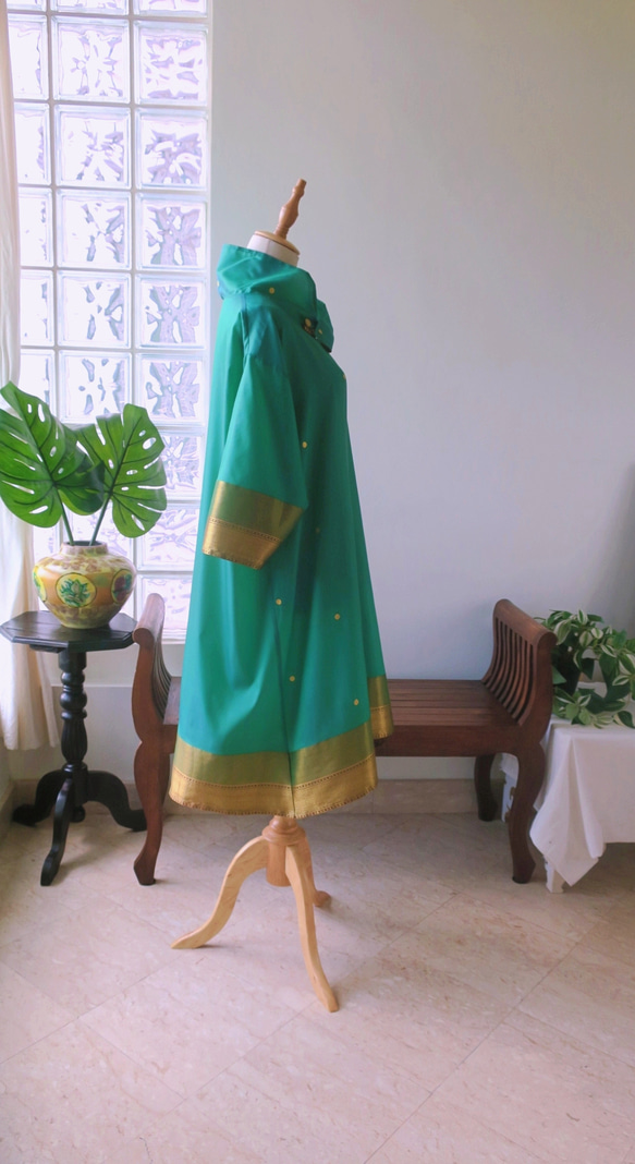 【インド/サリー】訳ありでお得！・えりが素敵なチュニック・シンガポールから送料無料 4枚目の画像