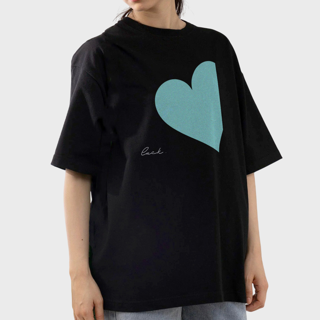 ビッグシルエットTシャツ　上質なコットン　Big Heart♡　ハート　グラフィックTシャツ　ターコイズブルー