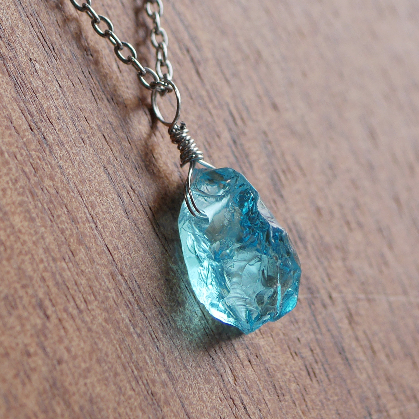 ワイヤー巻き☆アンダラクリスタル（パライバブルー）220694