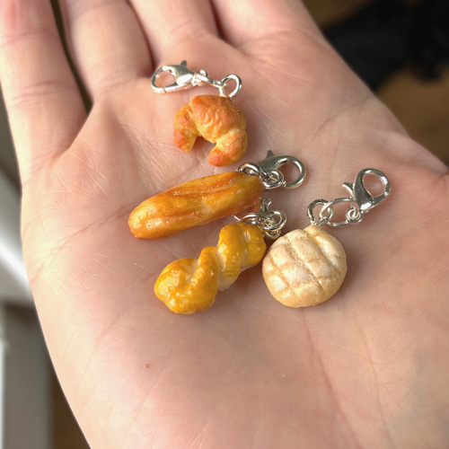 選べる！めじるしアクセサリー ファスナーチャーム フェイクフード