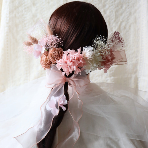 くすみピンクのお花とピンクのオーガンジーリボンの髪飾り 洋装や和装