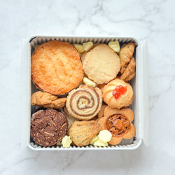 出産祝いに！　クッキー缶 4枚目の画像