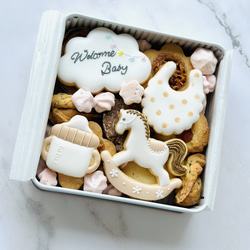 出産祝いに！　クッキー缶 1枚目の画像